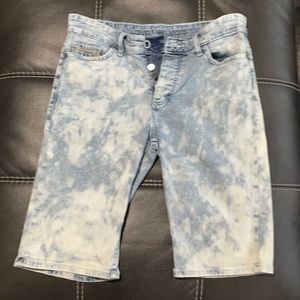 Men’s Calvin Klein Jean Shorts Bermuda length Acid Wash Denim Size 29 Waist